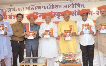 महाराष्ट्र सरकार द्वारा पुरस्कृत कलाकार मोरसिंह राठौड़ द्वारा गोरूर इतिहास पुस्तक का प्रकाशन