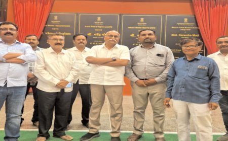 लोकनायक प्रकाशभाऊ पोहारे ने नंगारा संग्रहालय का दौरा किया